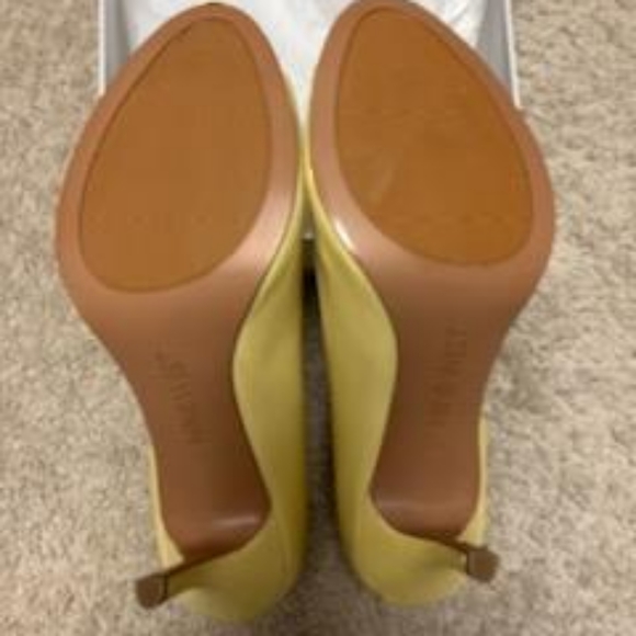 NIB!! Nine West NW NAEMA Yellow Open Toe Pumps - Picture 7 of 12